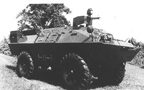 龍騎兵300輪式裝甲車