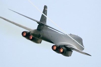飛行表演中的B-1B