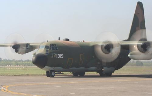 臺(tái)軍C-130運(yùn)輸機(jī)首度秘密試航南沙太平島成功