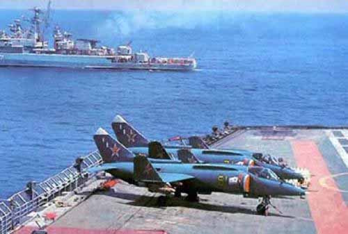 中國艦載機(jī)選型分析:國產(chǎn)改型蘇-27最合適