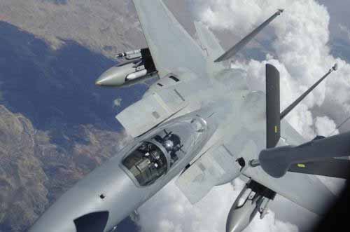 美F-15戰(zhàn)機停飛致防空吃緊 F-22短期無法接班
