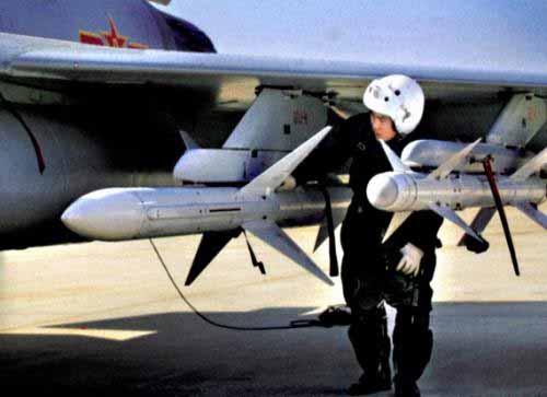 解放軍組建專家排障組為新型戰(zhàn)機(jī)實(shí)施應(yīng)急保障