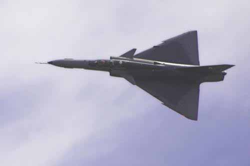 南非空軍接收首架瑞典JAS-39鷹獅戰(zhàn)機(jī)
