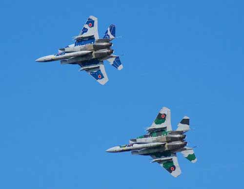 日本出動(dòng)24架F-15J戰(zhàn)機(jī)警告俄羅斯轟炸機(jī)