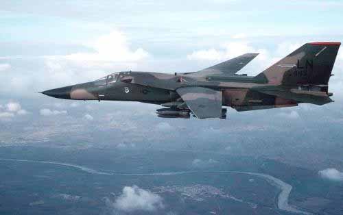 F-111戰(zhàn)斗轟炸機(jī)