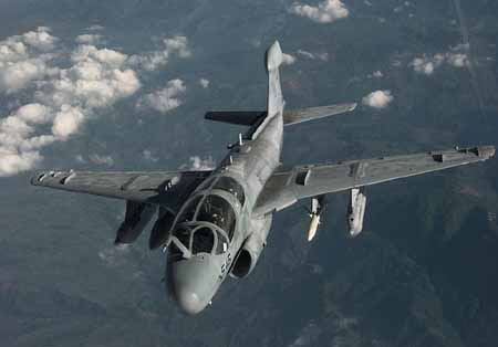 EA-6B徘徊者電子戰(zhàn)機