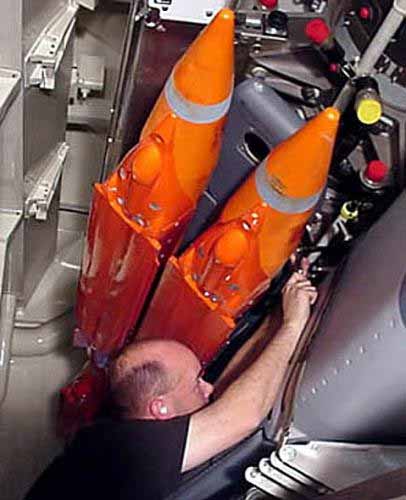 F-22戰(zhàn)機(jī)首次投放小口徑炸彈 載彈量增加四倍