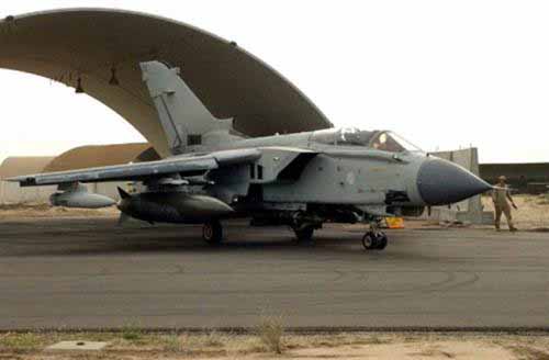 英空軍緊急出動攔截飛向領(lǐng)空的俄羅斯戰(zhàn)略轟炸機(jī) 