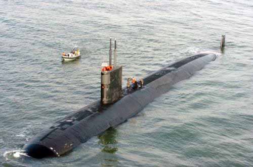美國海軍4艘航母3艘核潛艇艦體開裂被迫檢修