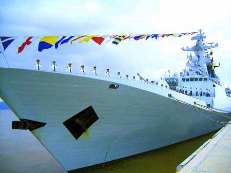 海軍溫州艦艦長(zhǎng)膺“中國(guó)青年五四獎(jiǎng)?wù)聵?biāo)兵”稱號(hào)