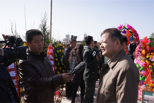 遲到的慰藉——記紅軍權(quán)文祥墓揭碑儀式